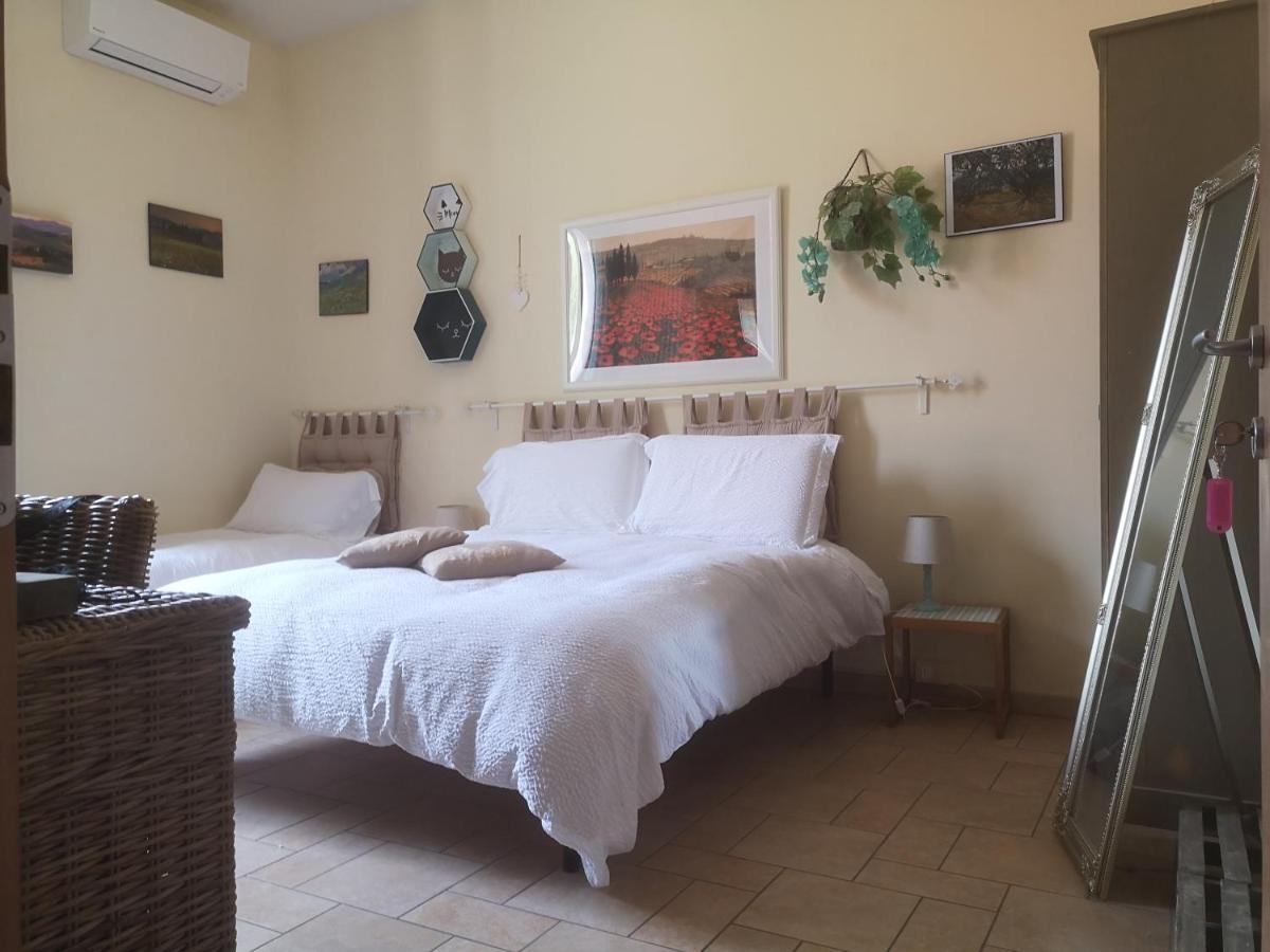 Sogno D'Oro B&B Поджібонсі Екстер'єр фото