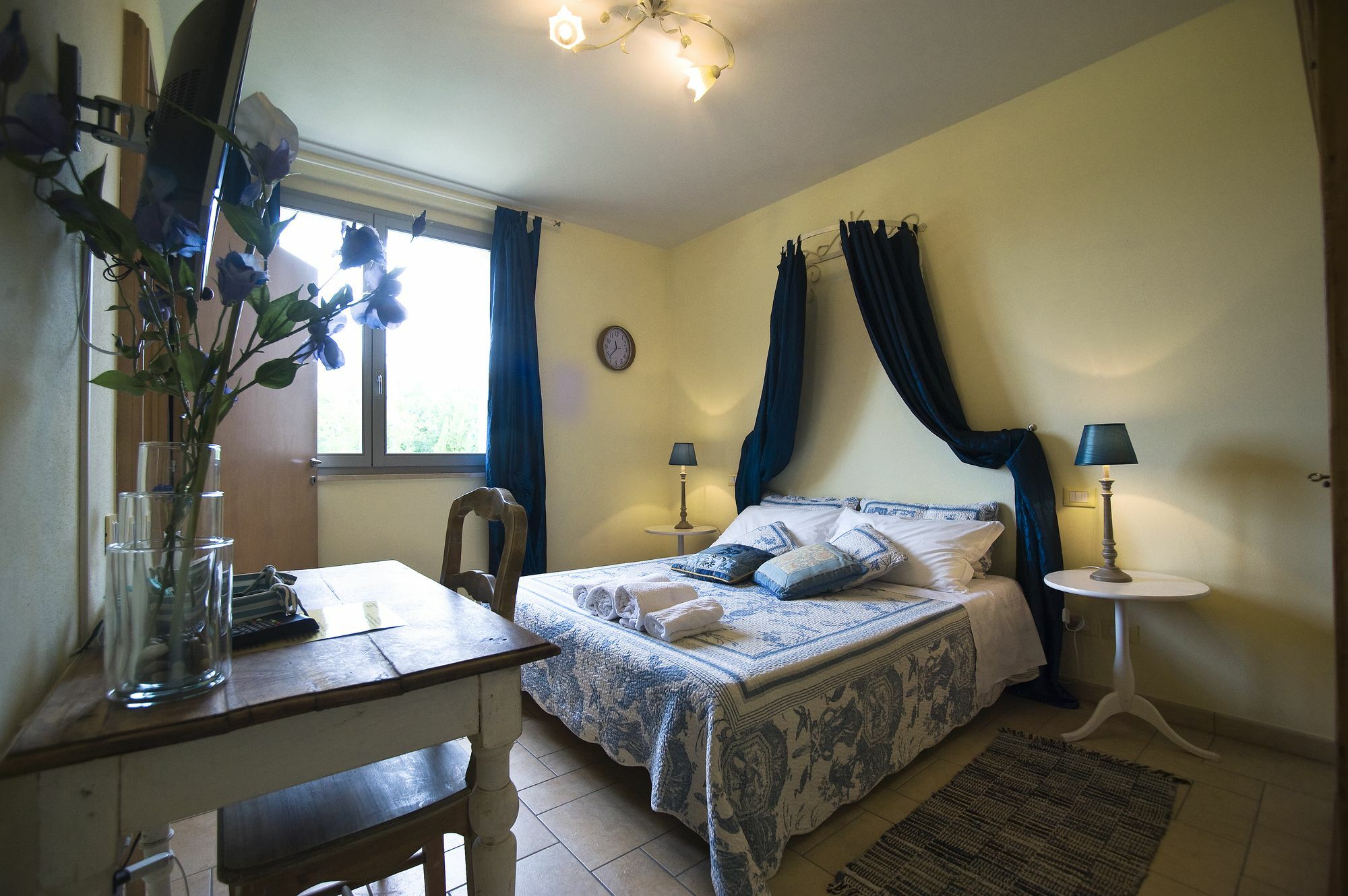 Sogno D'Oro B&B Поджібонсі Екстер'єр фото